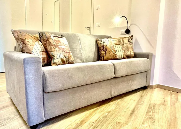 Un Rifugio Accogliente Nel Cuore Di - San Felice Relaxing 게스트하우스 3*